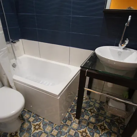 Elegant Art Nouveau For Rent In Center Apartamento *